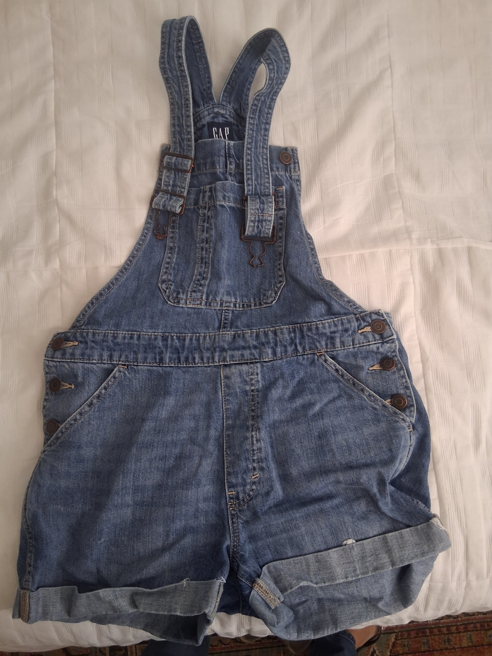 GAP Denim Overall Shorts in Medium Blue